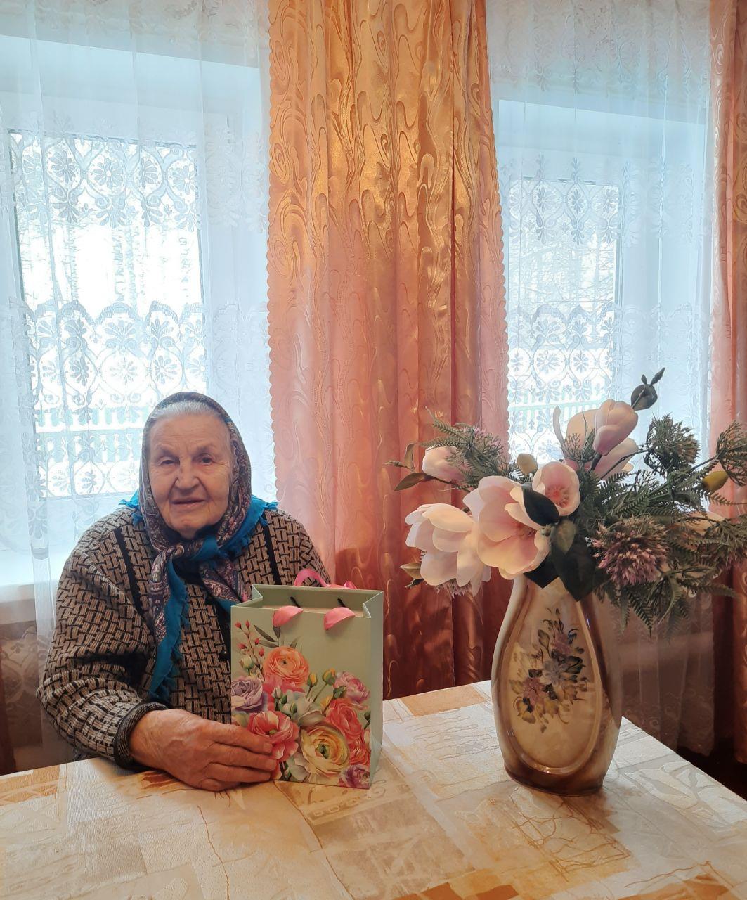 Поздравление получателей социальных услуг с 8 марта