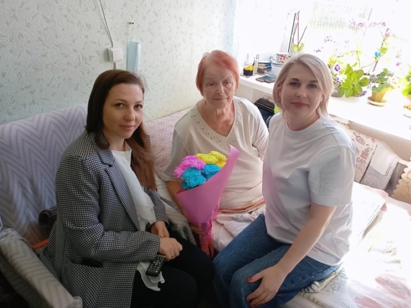 Поздравление жительницы отделения
