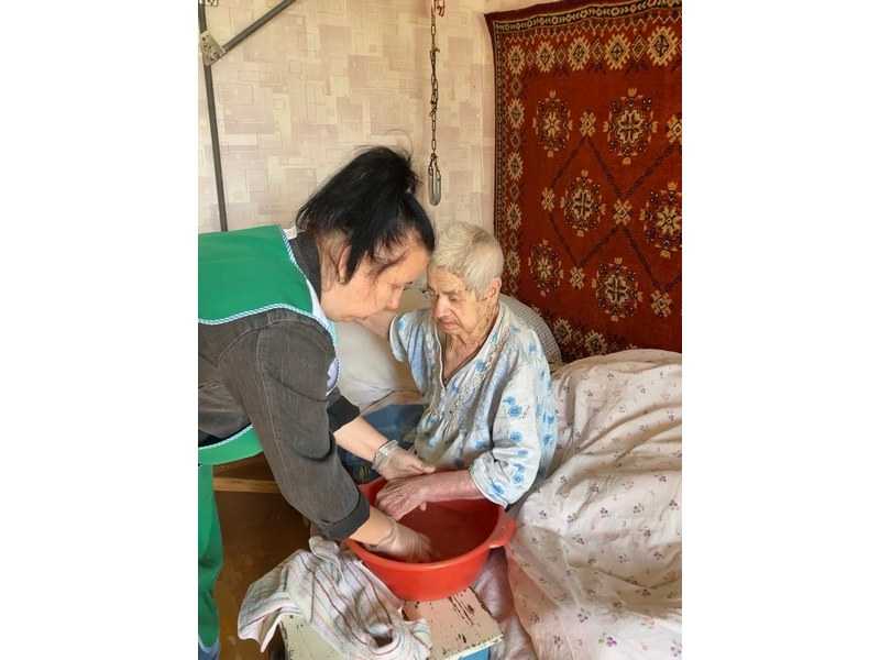 Помощь по уходу