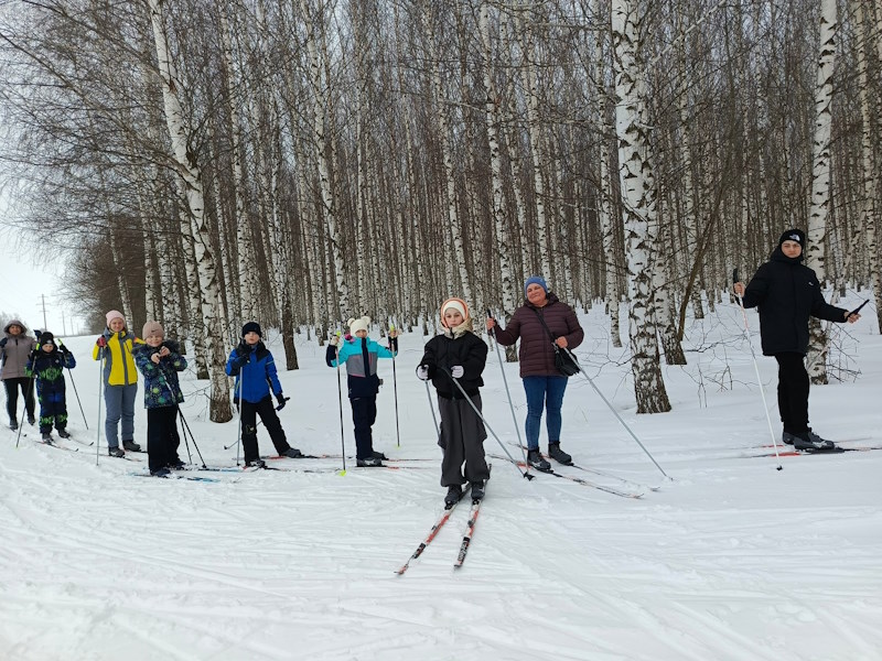 Прогулка на лыжах