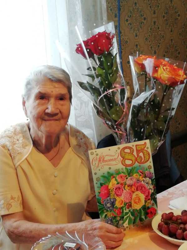 31 января 2023 года отметила 85-летний юбилей получательница социальных услуг Иванова Евгения Васильевна!
