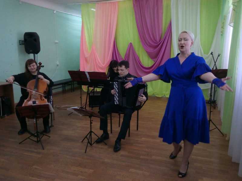Концерт «Весеннее настроение»