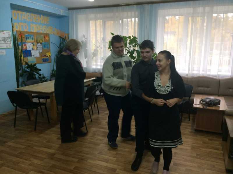 Мастер-класс в клубе «Поверь в себя» для детей с РАС и другими ментальными нарушениями