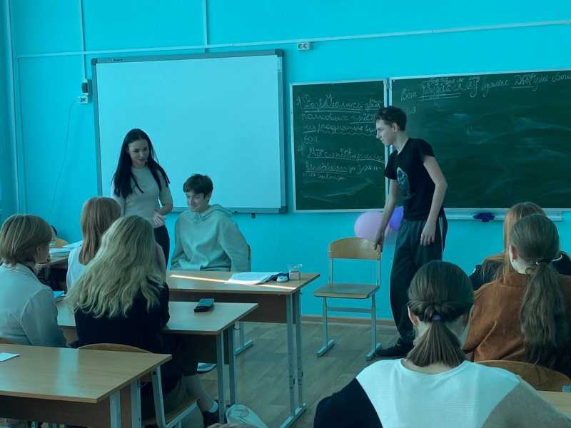 Семинар-практикум с элементами тренинга для учащихся 8 класса школы №12 с психологами.